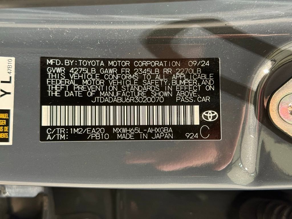 Used 2024 Toyota Prius XLE image 31