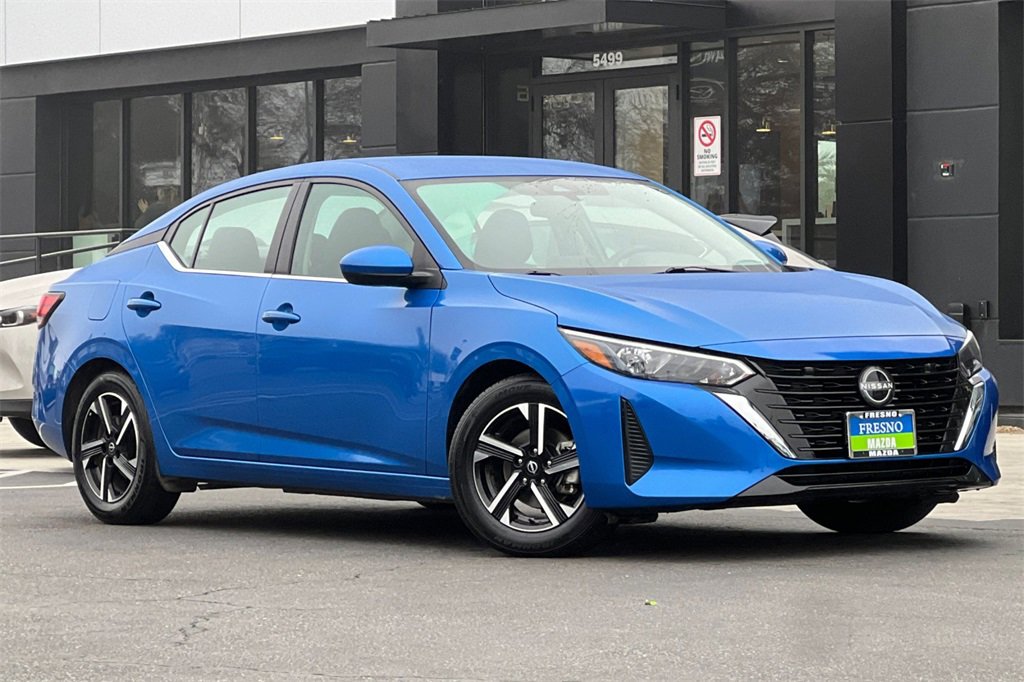 Used 2024 Nissan Sentra SV image 3