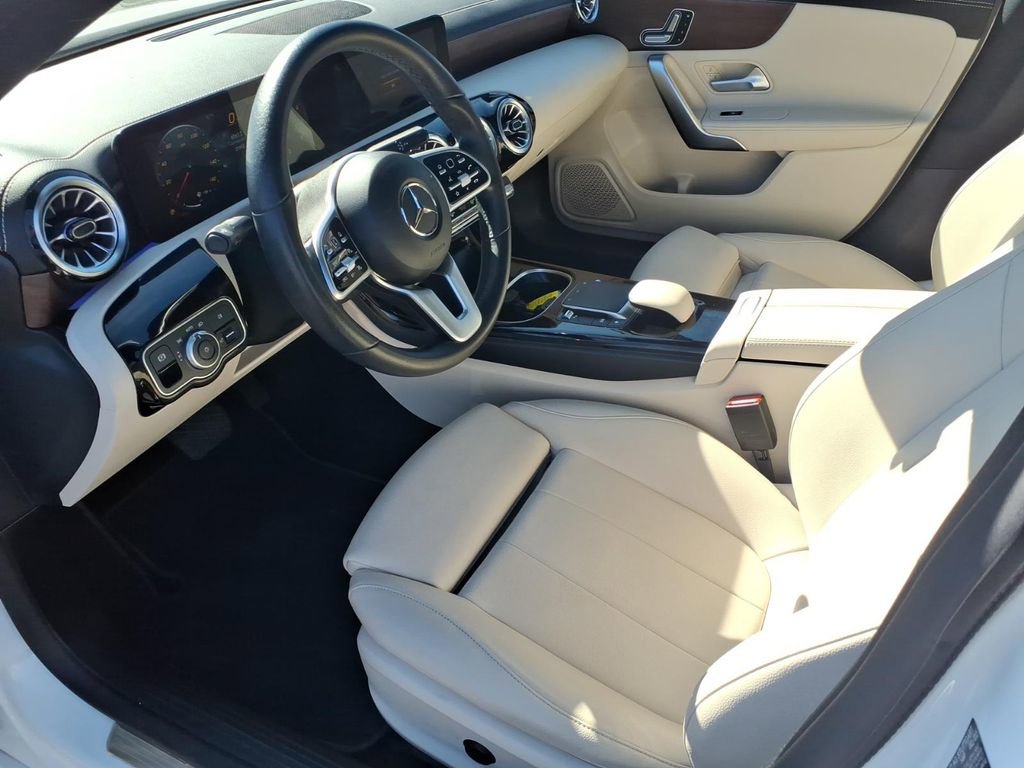 Used 2022 Mercedes-Benz CLA 250 image 14