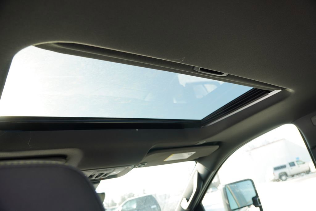 New 2026 Chevrolet Silverado 2500 ZR2 image 13