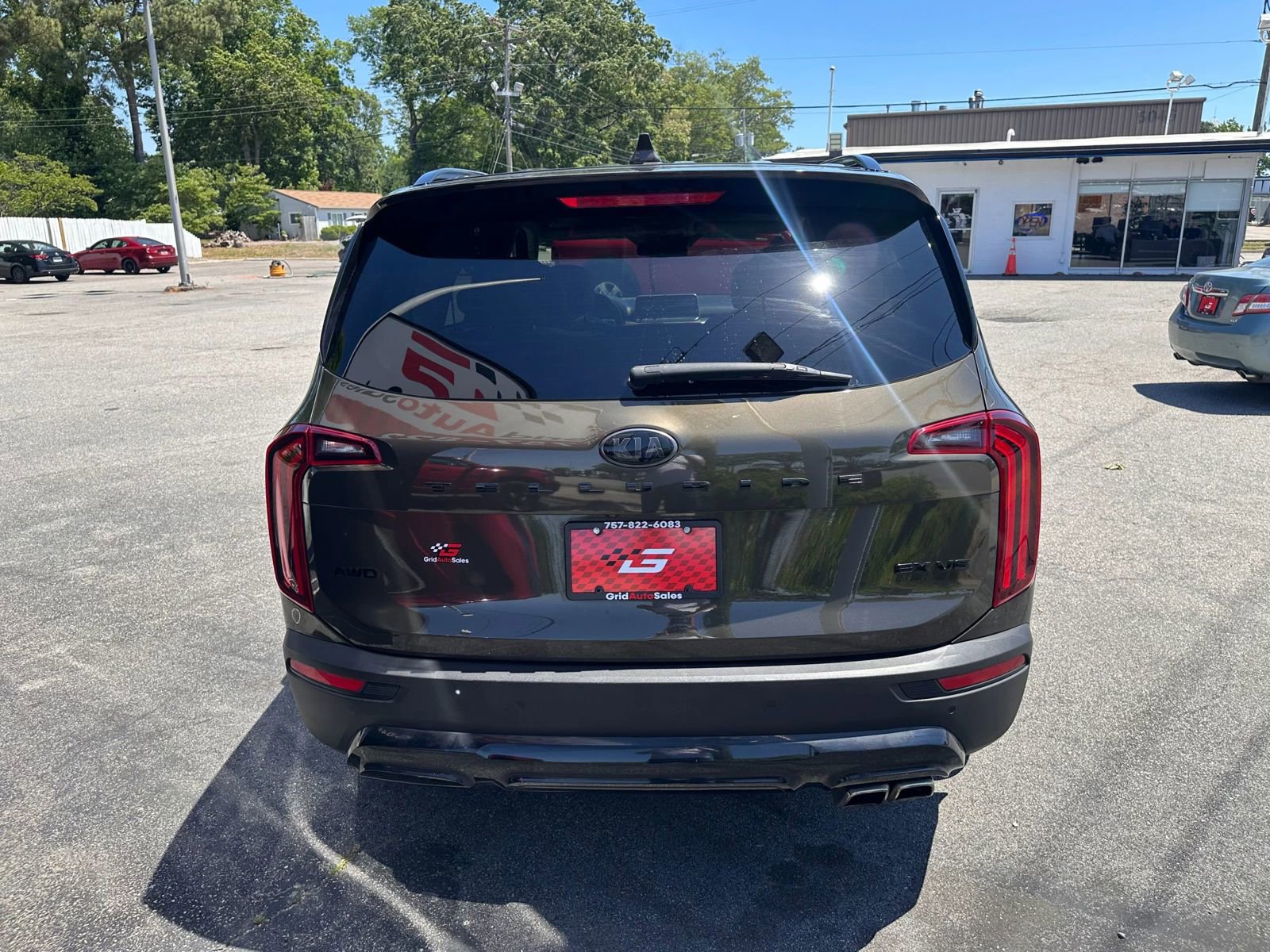 Used 2021 Kia Telluride EX w/ EX Premium Package AWD/4WD image 4