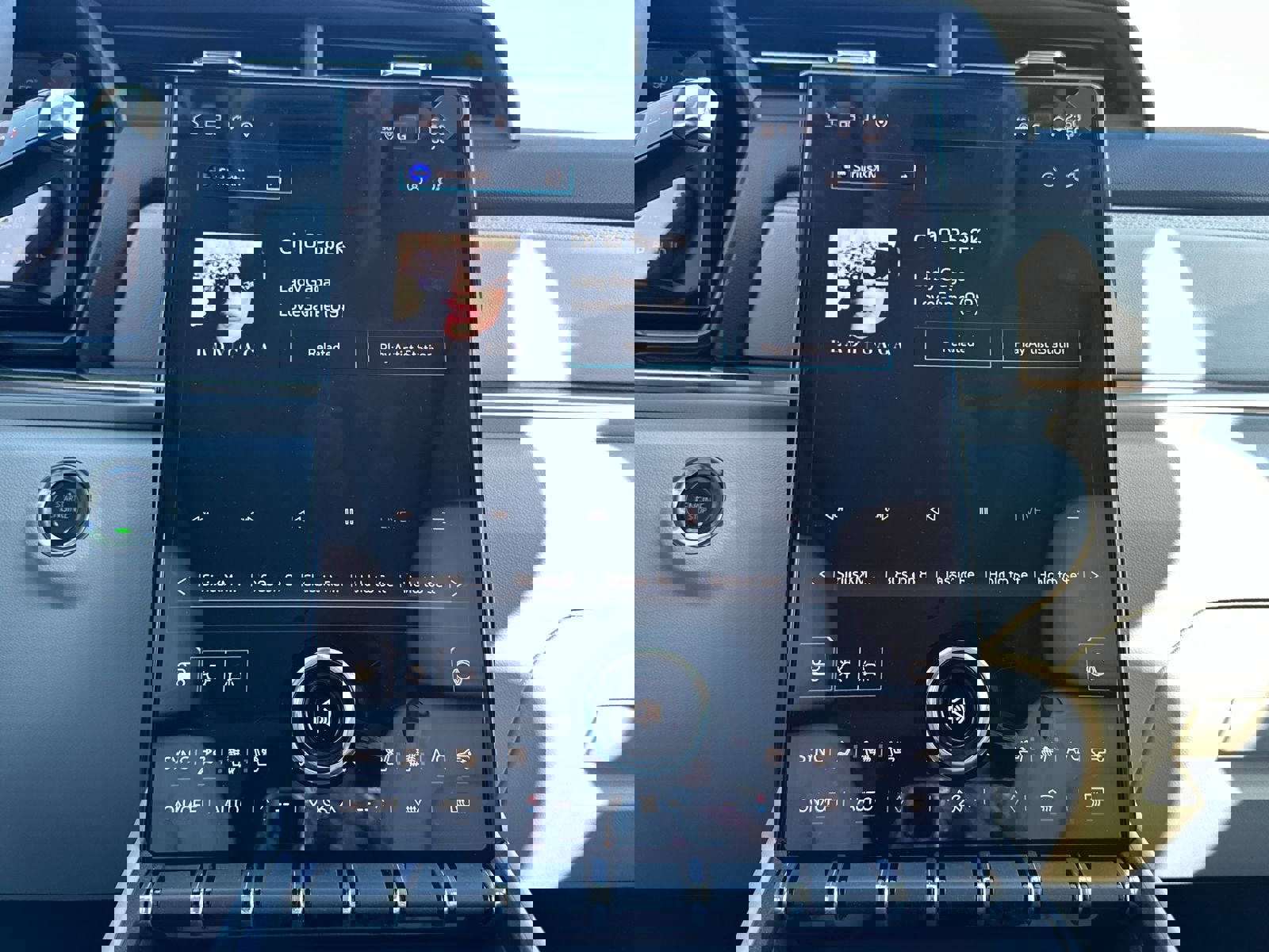 New 2026 GMC Terrain Denali w/ LPO, Black Badging Package image 24