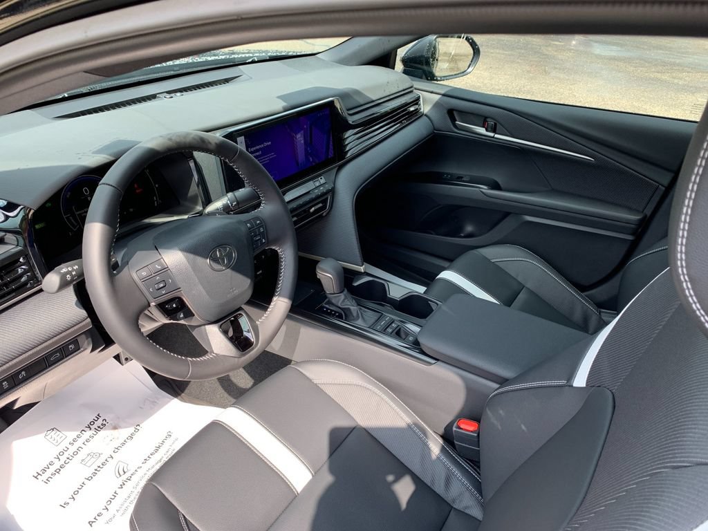 New 2026 Toyota Camry Hybrid w/ Multimedia Upgrade Package AWD/4WD image 10