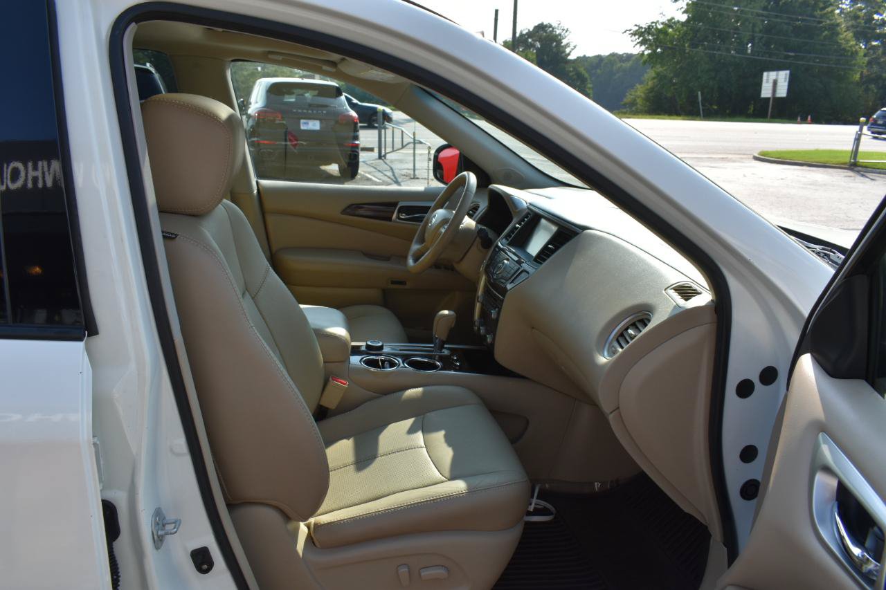 Used 2014 Nissan Pathfinder Platinum w/ Platinum Premium Package AWD/4WD image 13