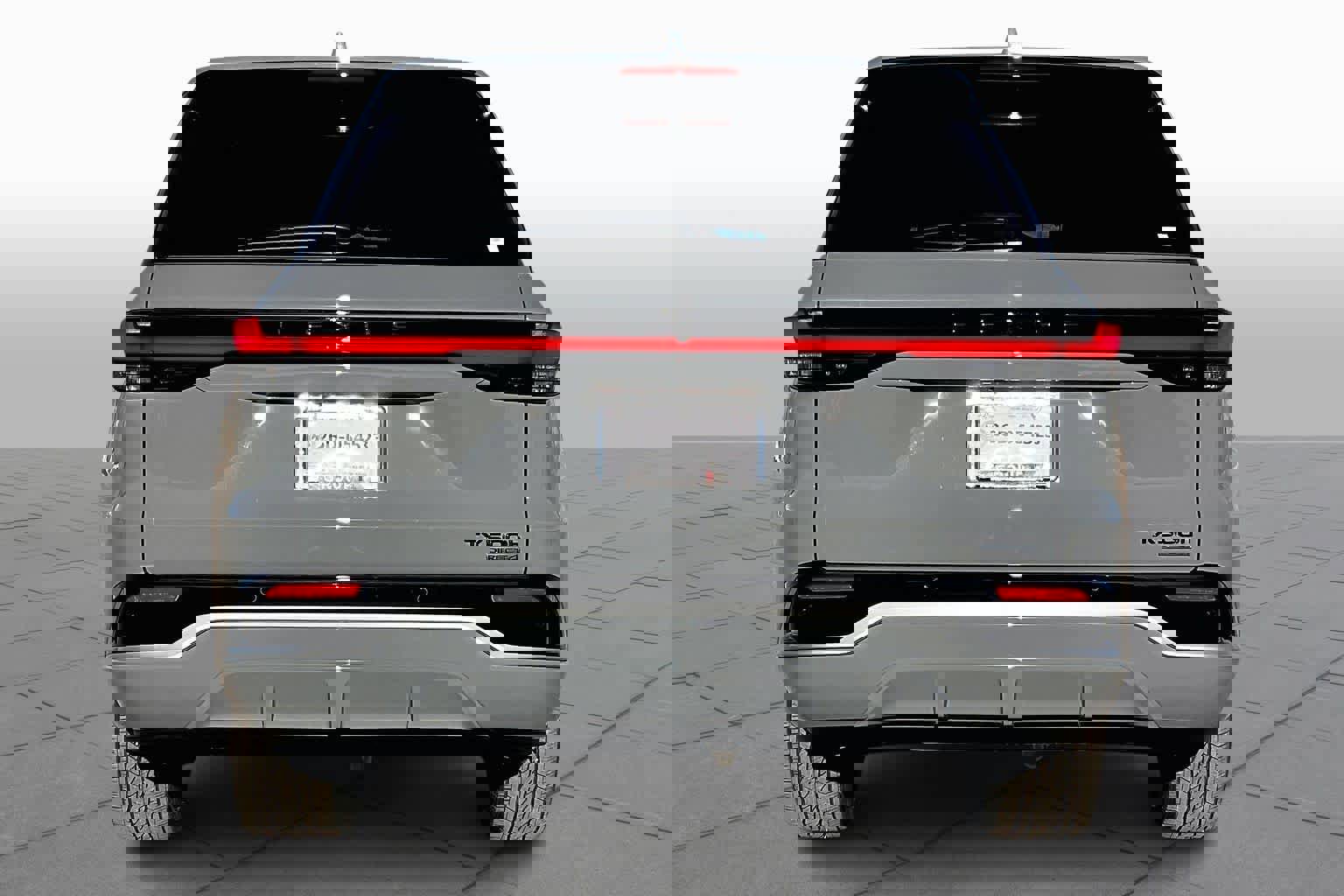 New 2026 Lexus TX 500h AWD image 4