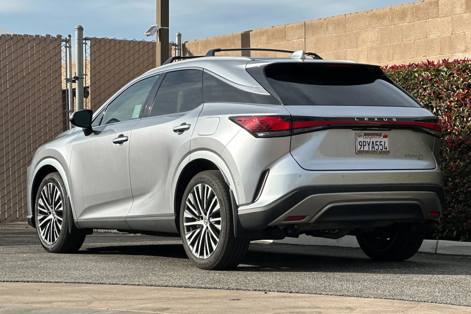 Certified 2024 Lexus RX 350 w/ Convenience Package image 6