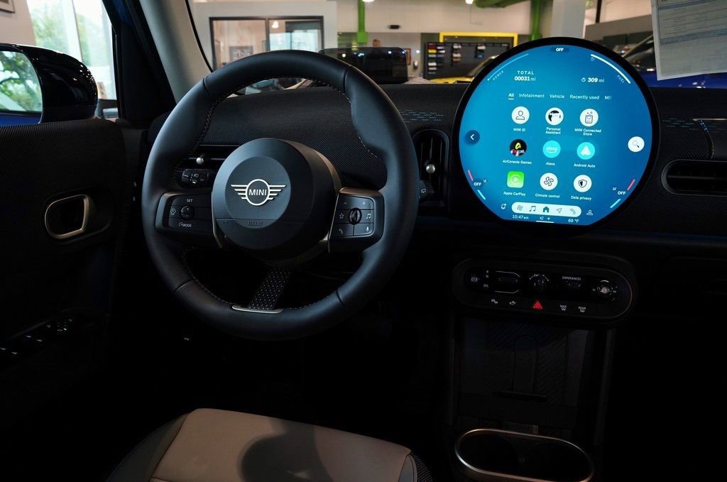 Used 2025 MINI Cooper S image 13