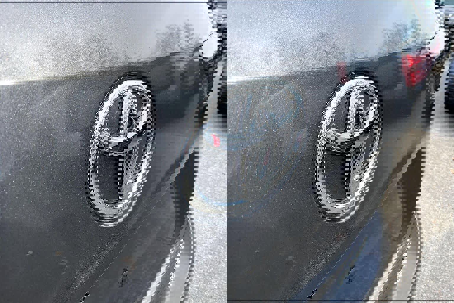 Used 2023 Toyota Highlander XLE image 30