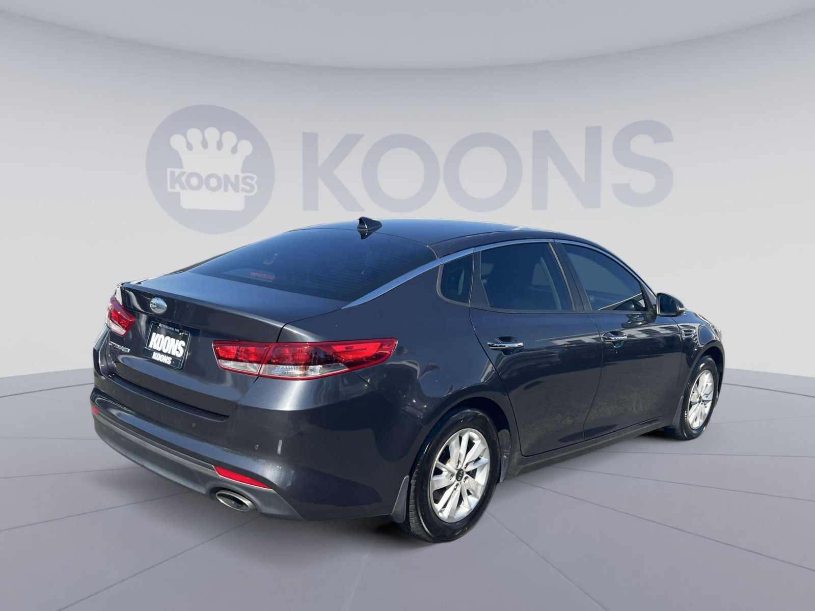 Used 2018 Kia Optima LX FWD image 11