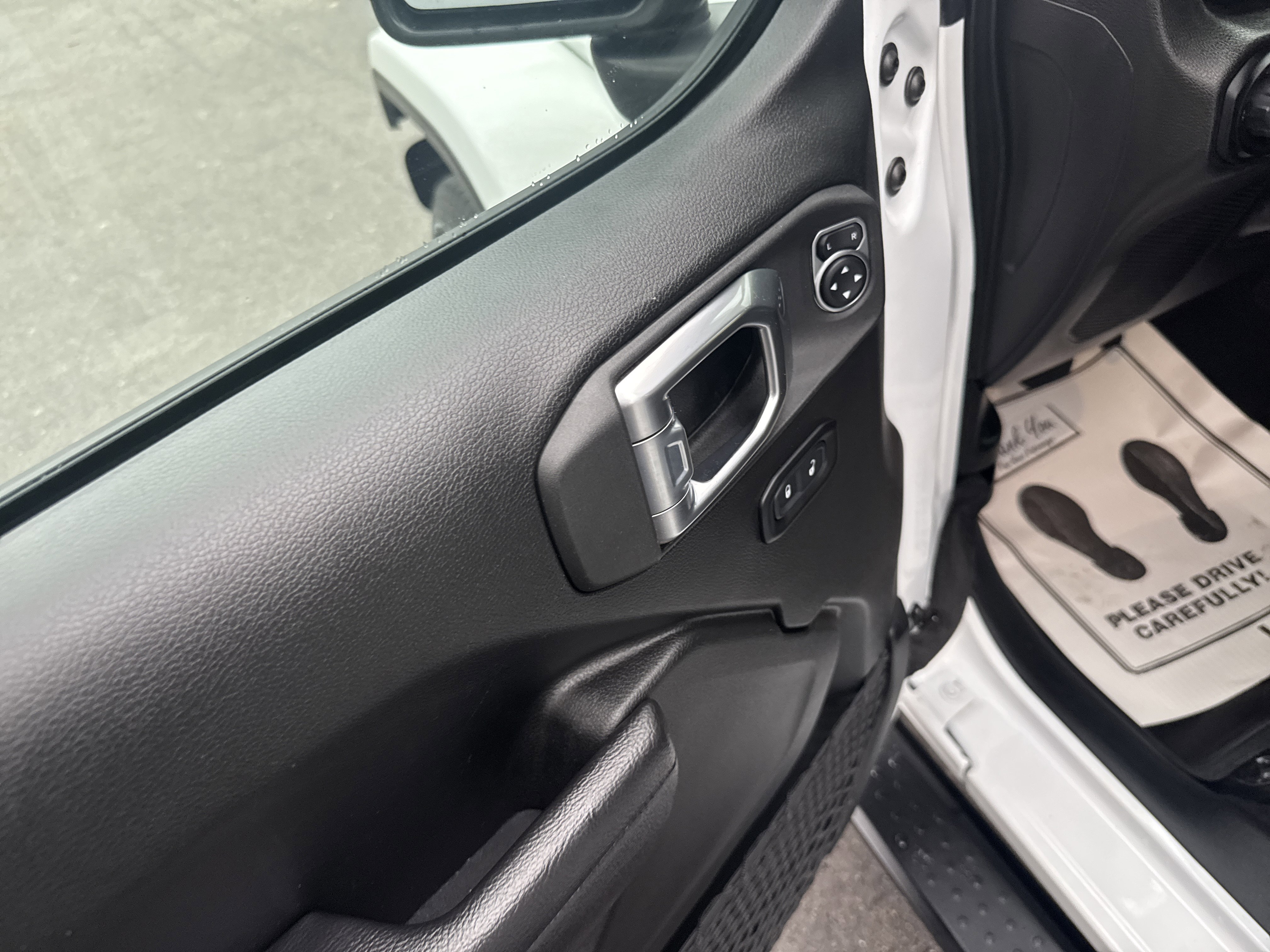 Used 2022 Jeep Gladiator Sport image 16