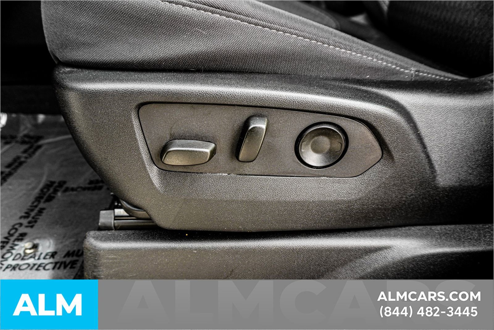 Used 2024 GMC Yukon SLE w/ LPO, Floor Liner Package image 34