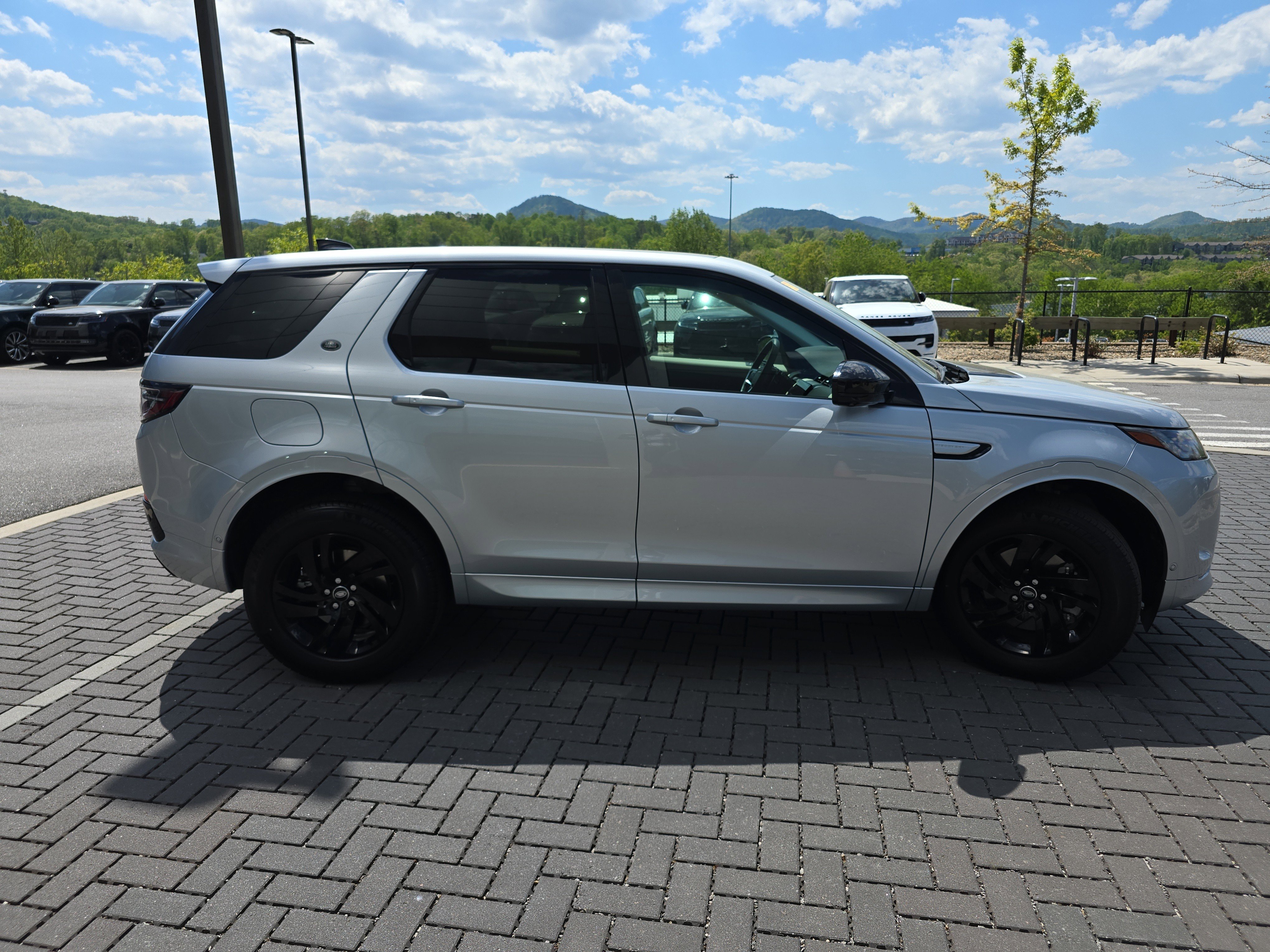 Certified 2025 Land Rover Discovery Sport S AWD/4WD image 4