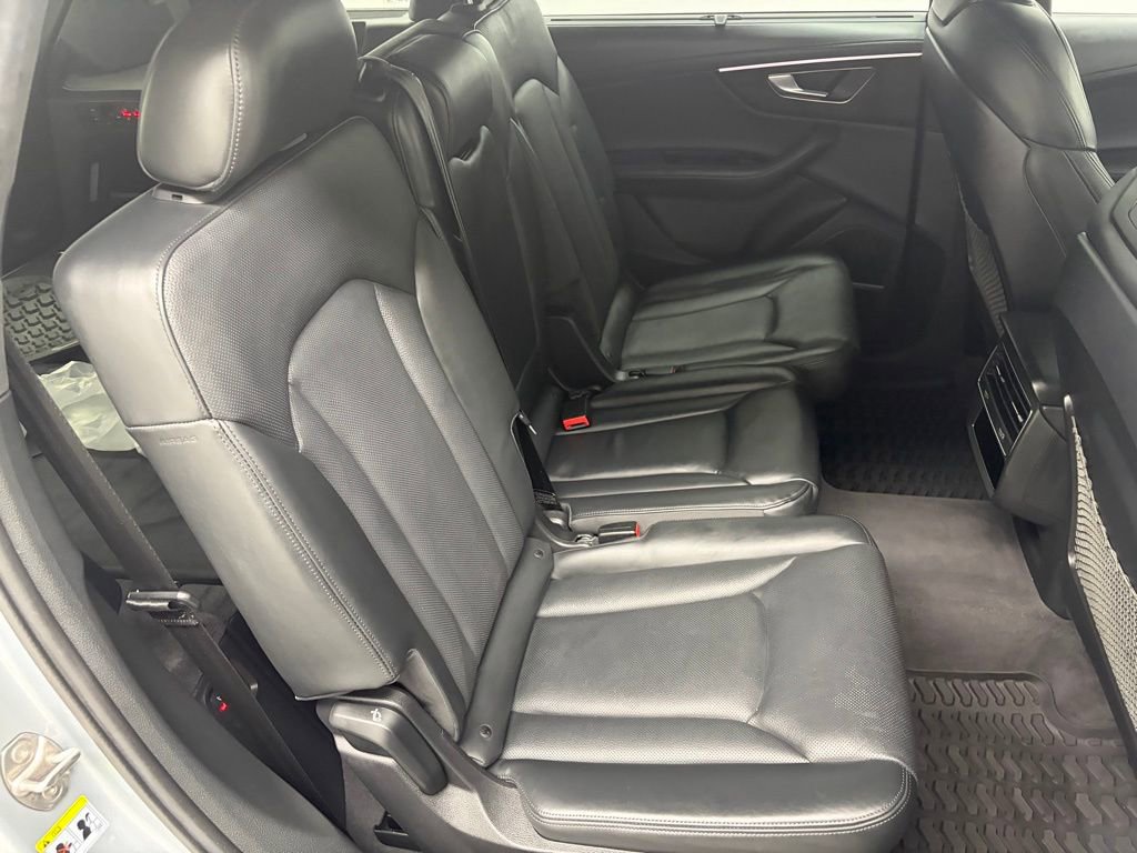 Used 2023 Audi Q7 3.0T Prestige w/ Prestige Package image 39