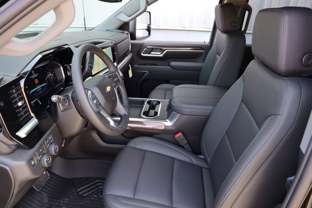 New 2026 Chevrolet Silverado 2500 LT w/ Texas Edition AWD/4WD image 12