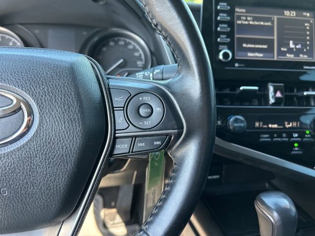 Used 2022 Toyota Camry SE FWD image 21