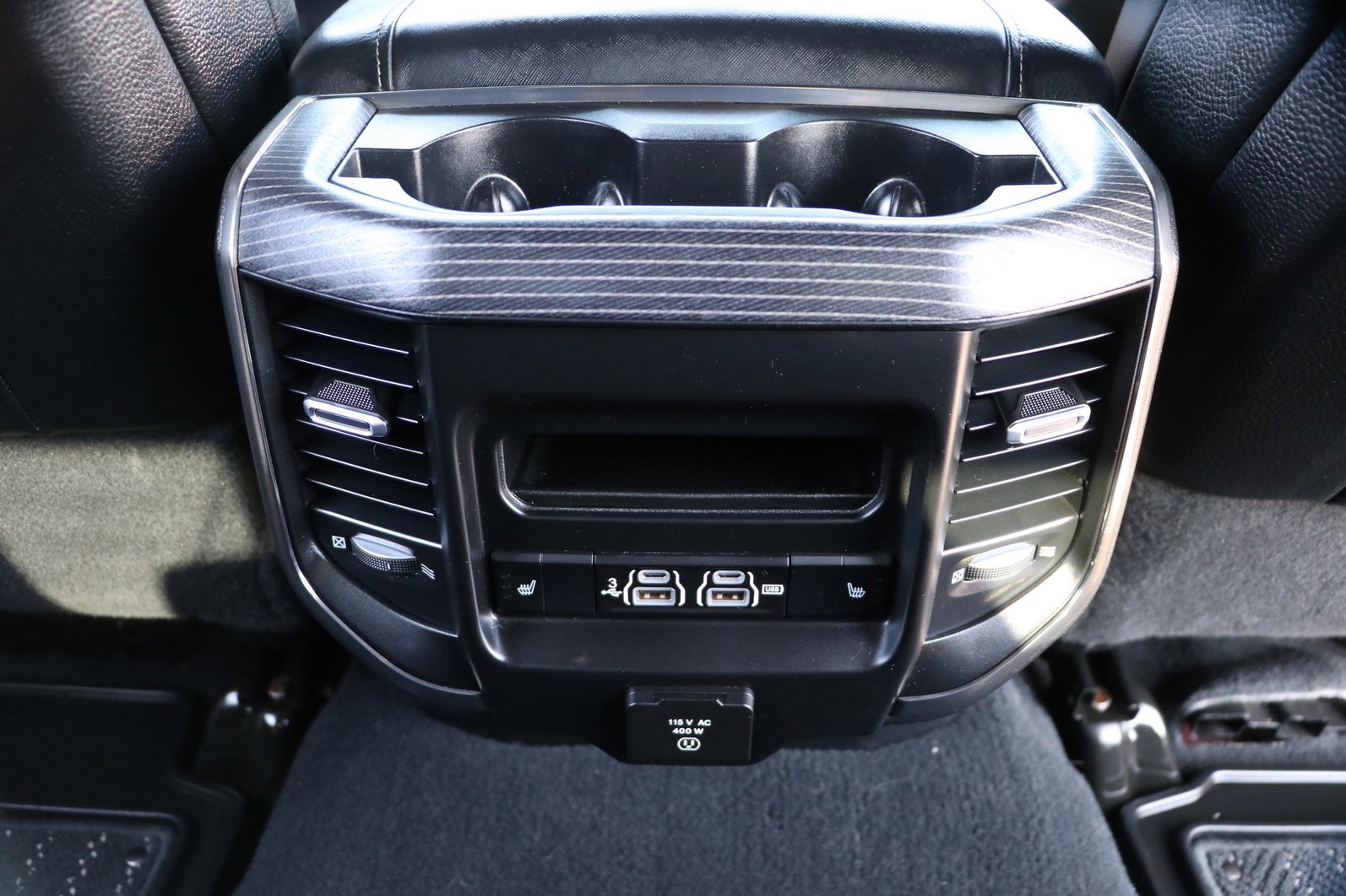 Used 2019 RAM 2500 Limited AWD/4WD image 32