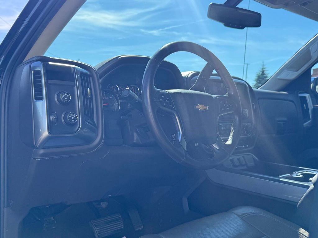 Used 2015 Chevrolet Silverado 1500 LTZ AWD/4WD image 9