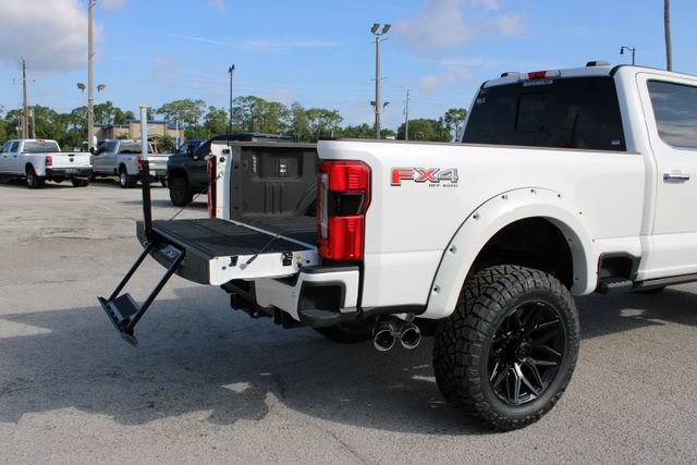 Used 2024 Ford F250 Platinum w/ FX4 Off-Road Package AWD/4WD image 11