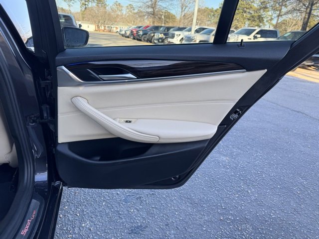 Used 2019 BMW 540i image 12