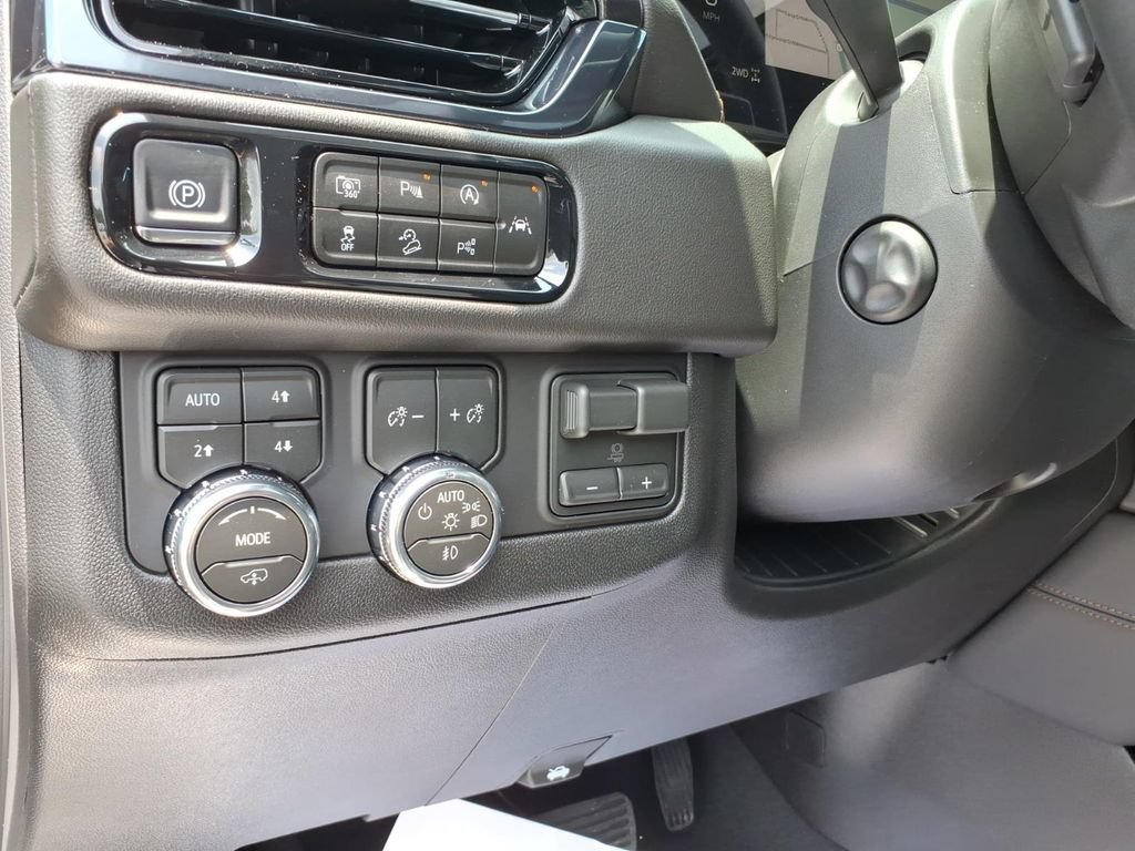 New 2026 GMC Yukon AT4 w/ AT4 Premium Plus Package AWD/4WD image 19