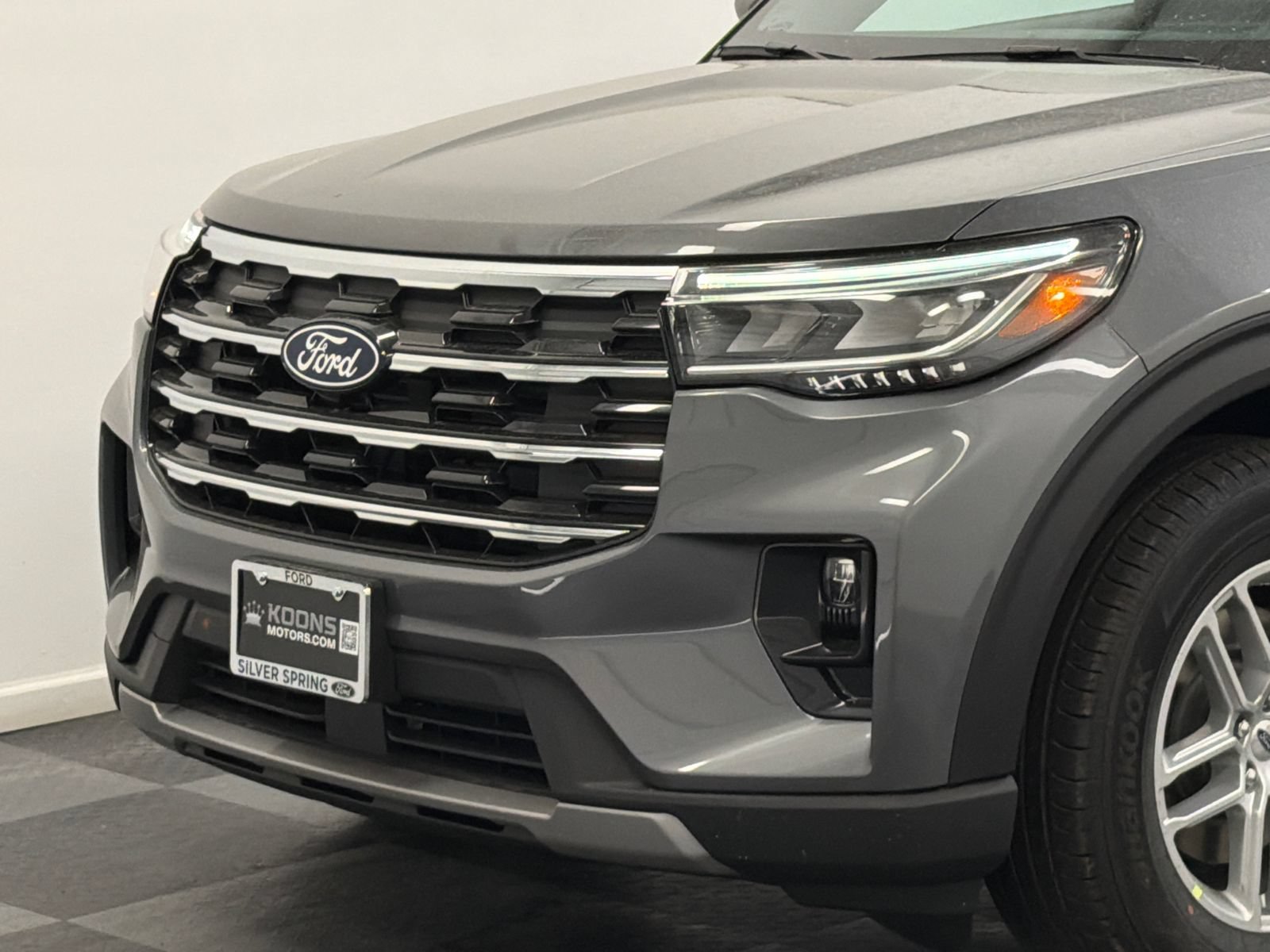 New 2027 Ford Explorer Active w/ Active Comfort Package AWD/4WD image 2