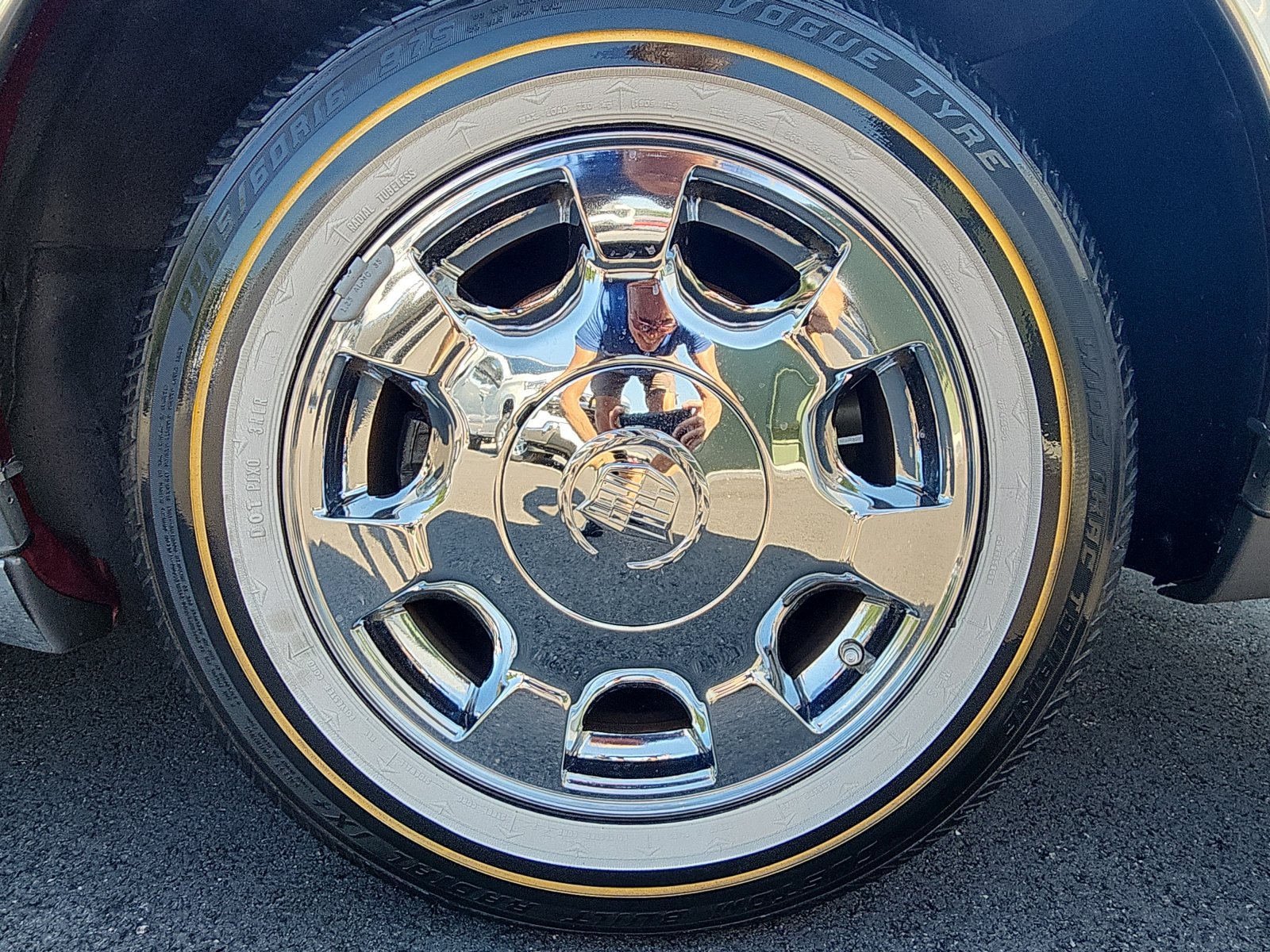 Used 2002 Cadillac De Ville w/ Comfort/Convenience Pkg FWD image 9