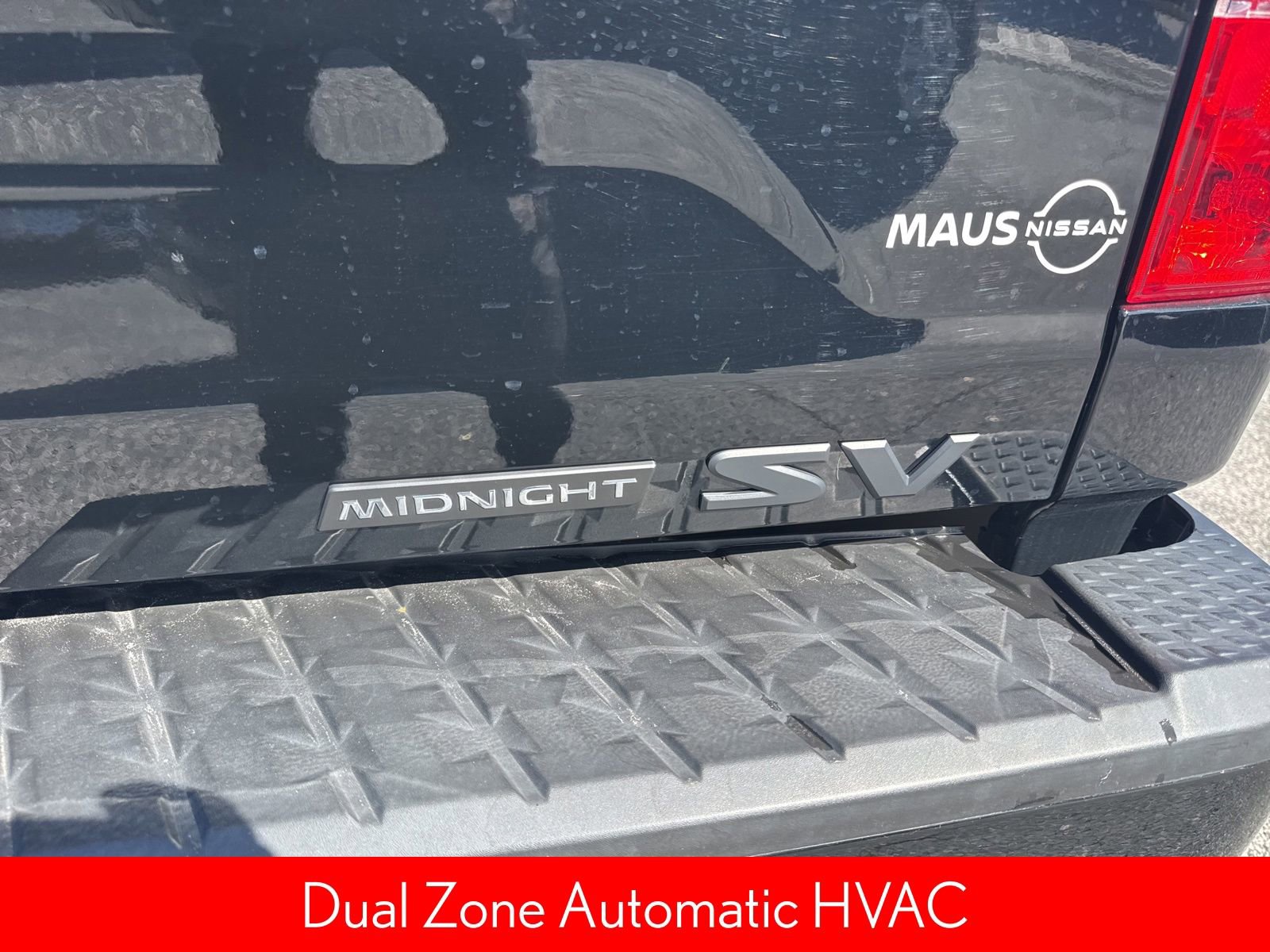 Certified 2024 Nissan Titan SV w/ SV Convenience Package image 7