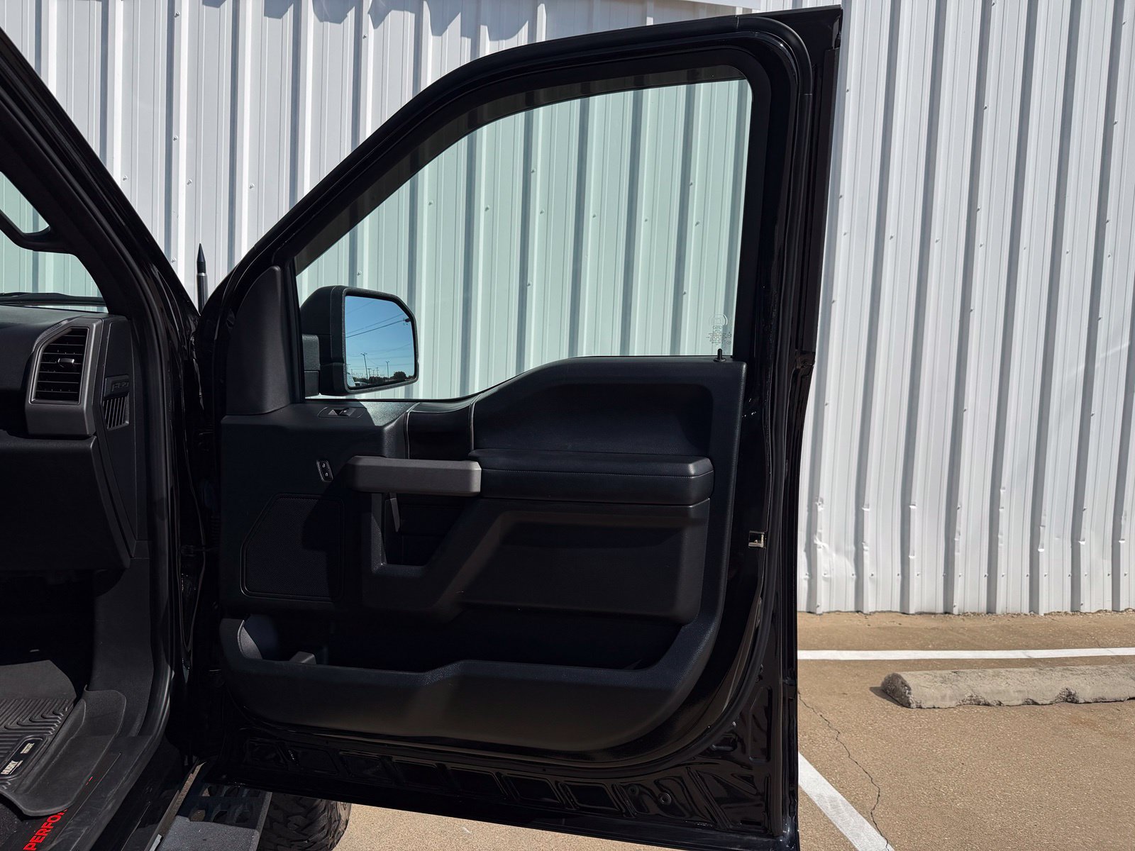 Used 2020 Ford F150 Raptor AWD/4WD image 35