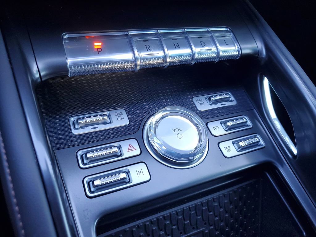 Used 2024 Lincoln Nautilus Premier w/ Jet Appearance Package image 35