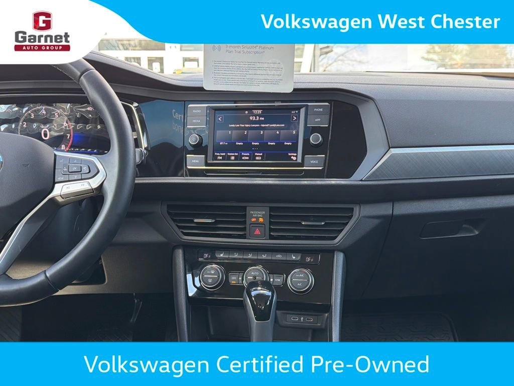 Certified 2023 Volkswagen Jetta SE FWD image 18
