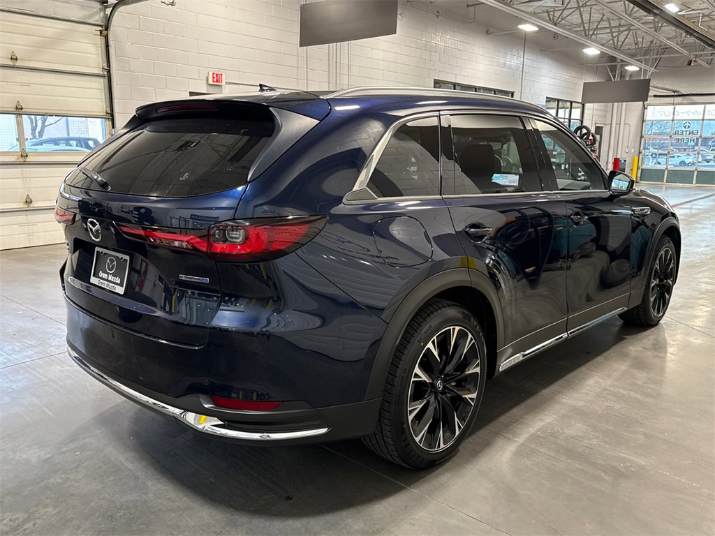 Certified 2024 MAZDA CX-90 Plug-In Hybrid w/ Premium Pkg image 4