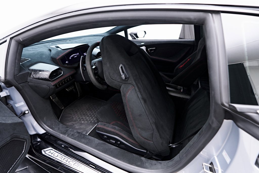 Used 2018 Lamborghini Huracan Performante image 62