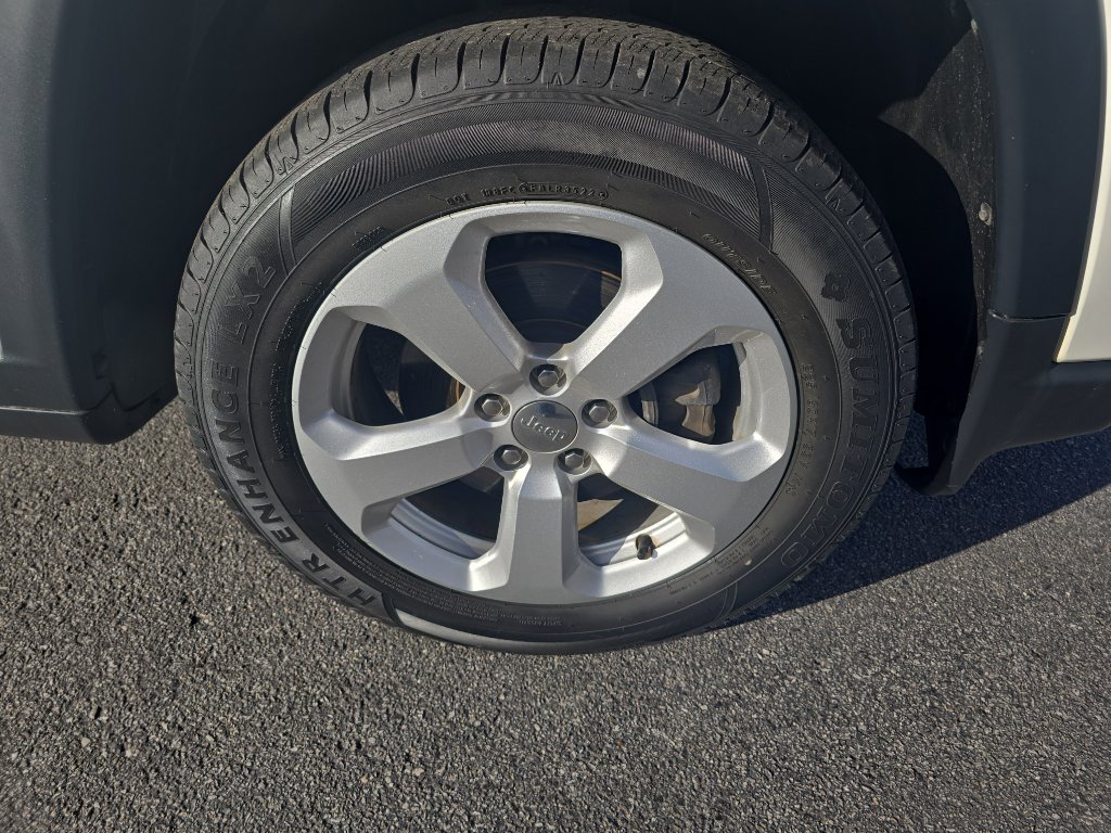 Used 2019 Jeep Compass Latitude w/ Safety & Security Group image 29