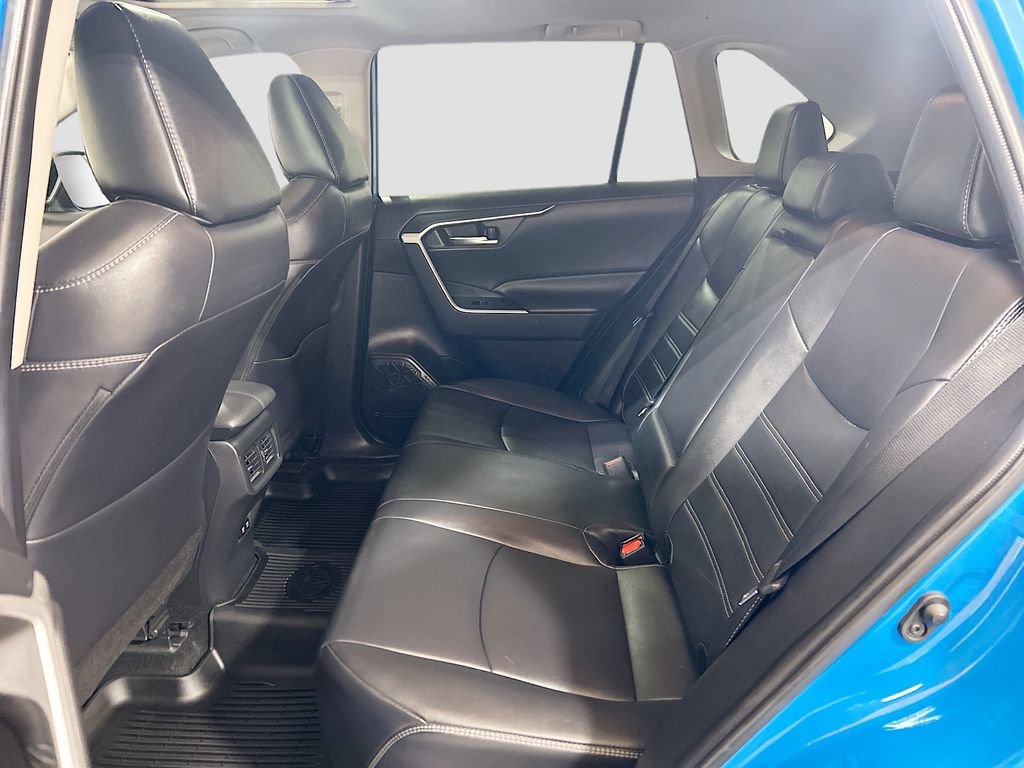 Used 2021 Toyota RAV4 XLE Premium FWD image 21