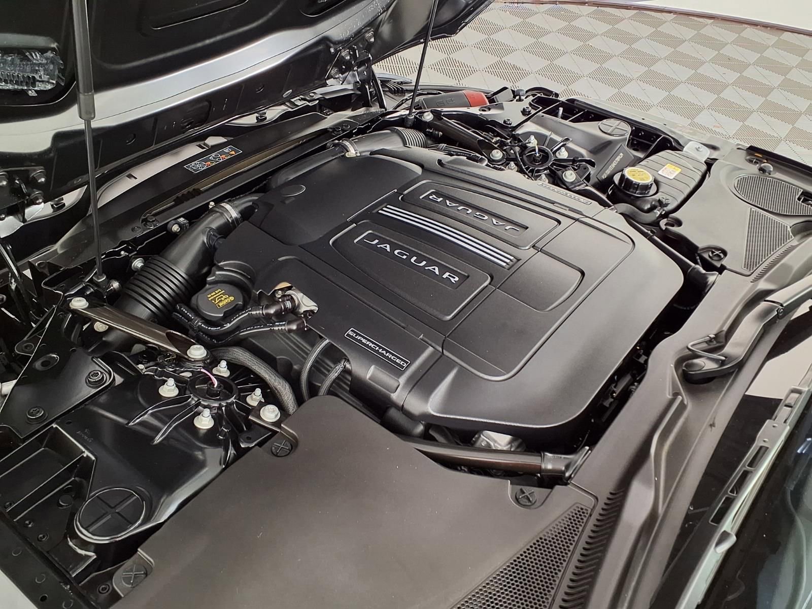 Used 2022 Jaguar F-TYPE Coupe image 27