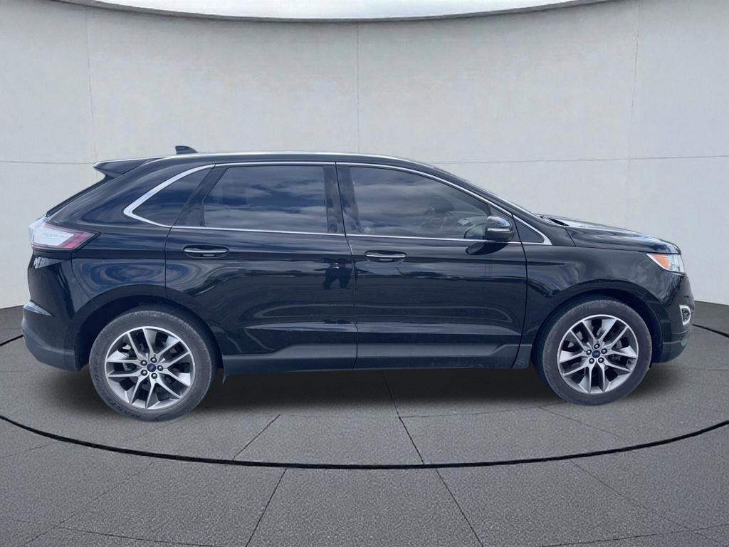 Used 2017 Ford Edge Titanium w/ Technology Package AWD/4WD image 8
