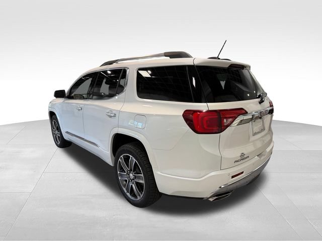 Used 2019 GMC Acadia Denali w/ Technology Package FWD image 5