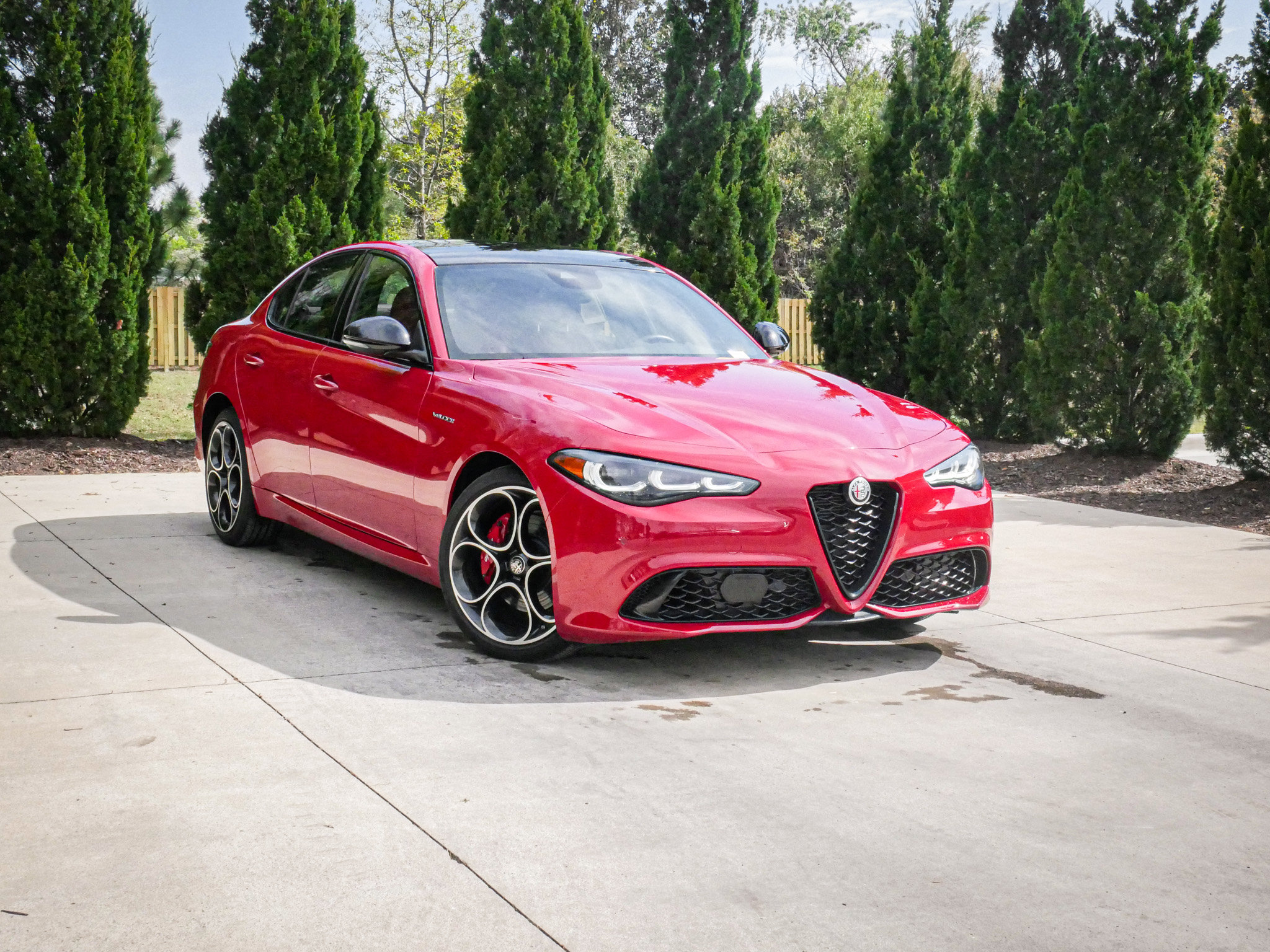 Used 2024 Alfa Romeo Giulia Veloce video 2