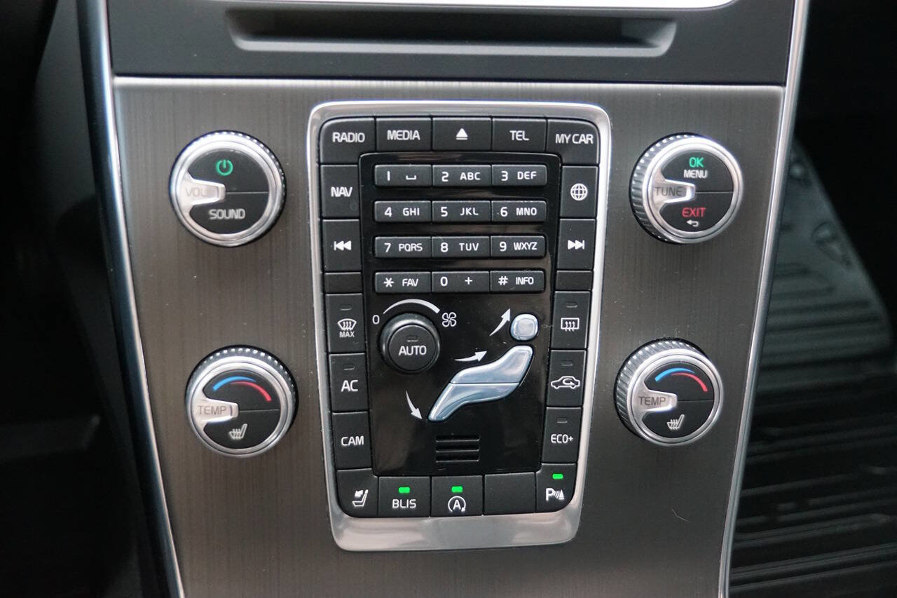 Used 2016 Volvo V60 T5 Premier w/ Convenience Package image 32