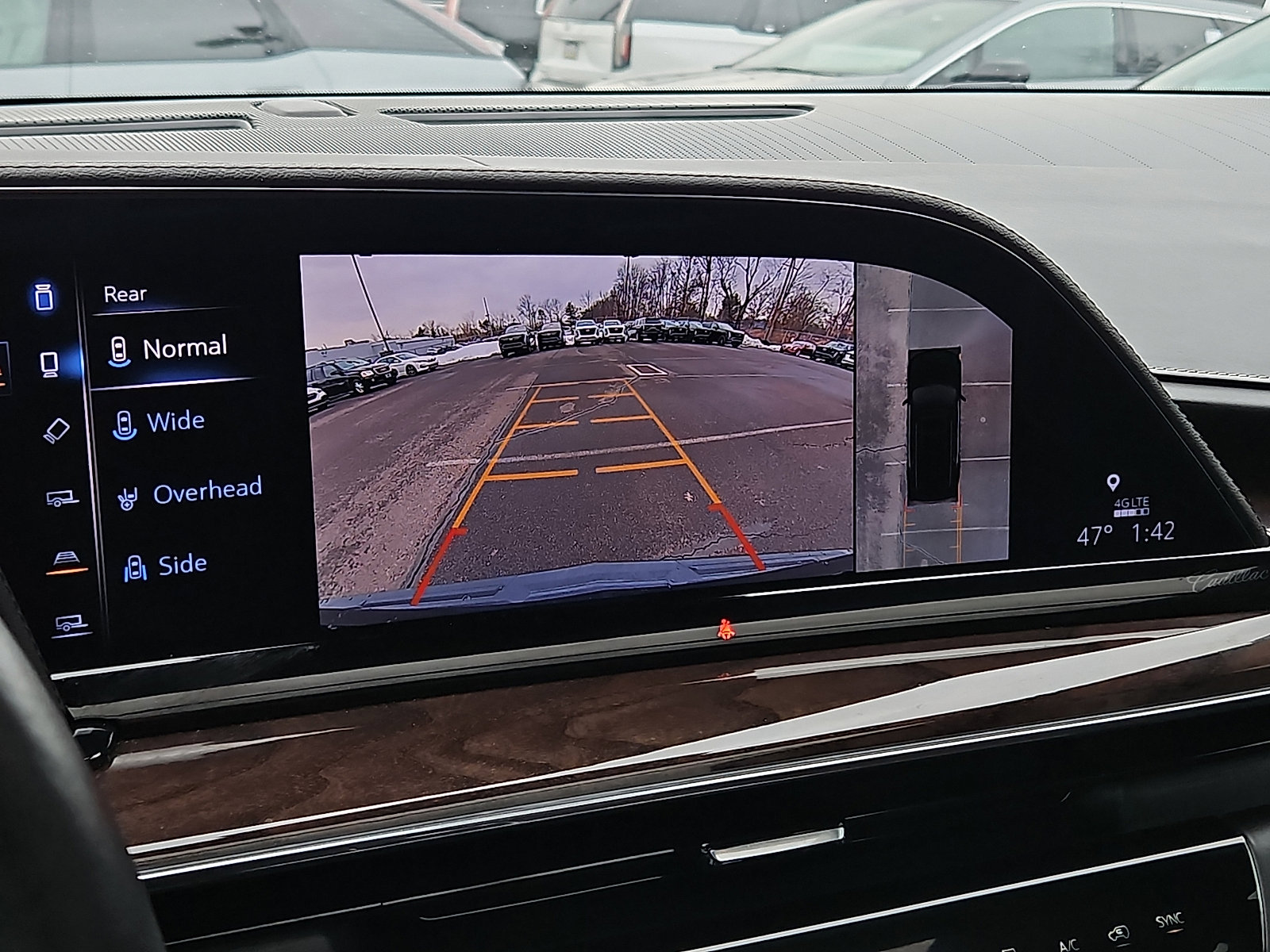 Used 2023 Cadillac Escalade Sport Platinum w/ LPO, ONYX Package image 19