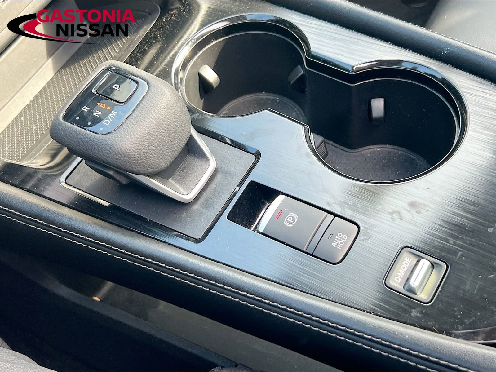 Used 2023 Nissan Rogue SL w/ SL Premium Package image 22