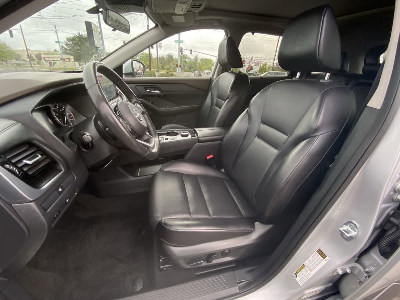 Used 2023 Nissan Rogue SV w/ SV Premium Package AWD/4WD image 11