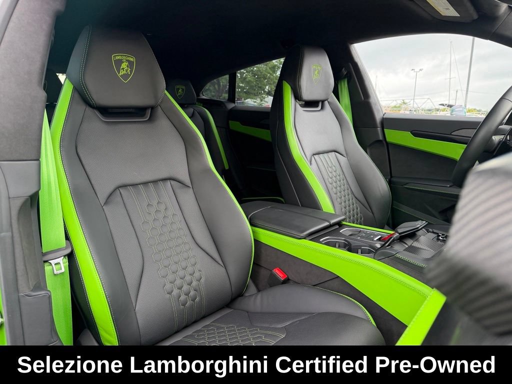Used 2025 Lamborghini Urus SE AWD/4WD image 45