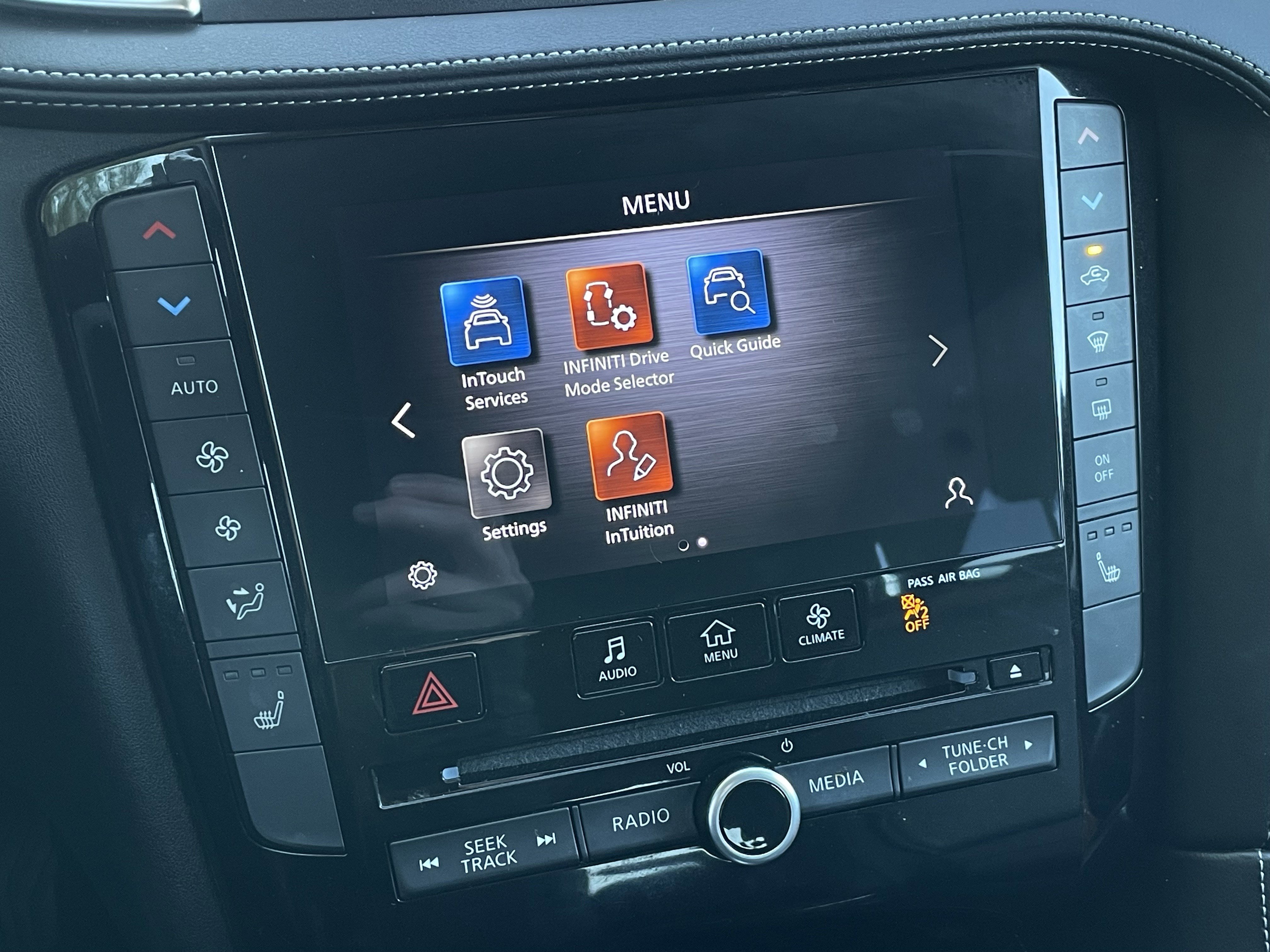 Used 2021 INFINITI QX50 Essential w/ Cargo Package image 31