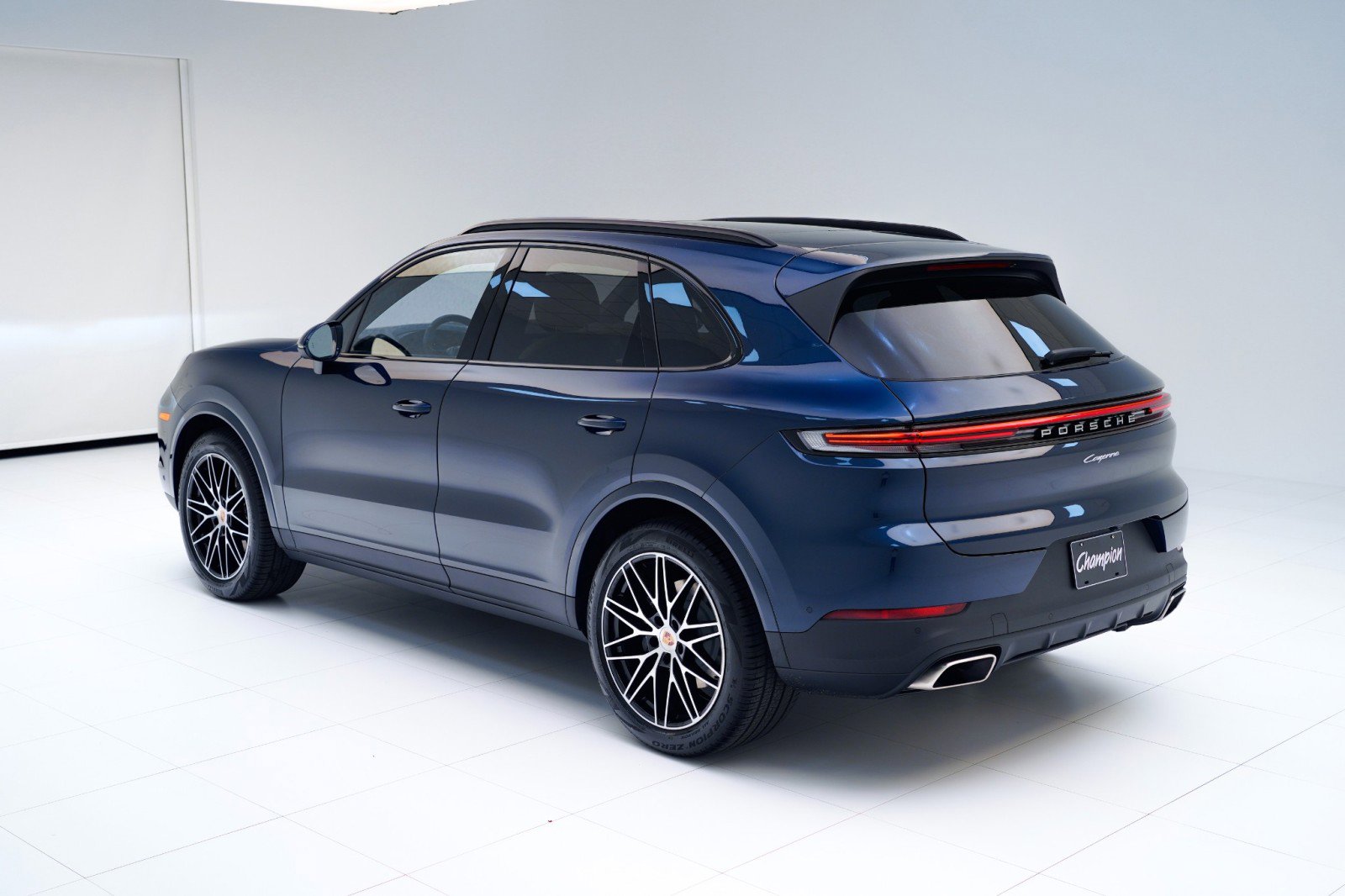 New 2026 Porsche Cayenne image 3
