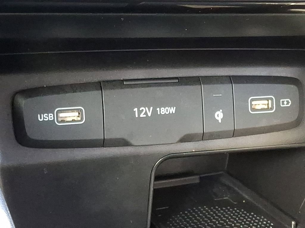 Used 2022 Hyundai Santa Cruz SEL Premium image 26