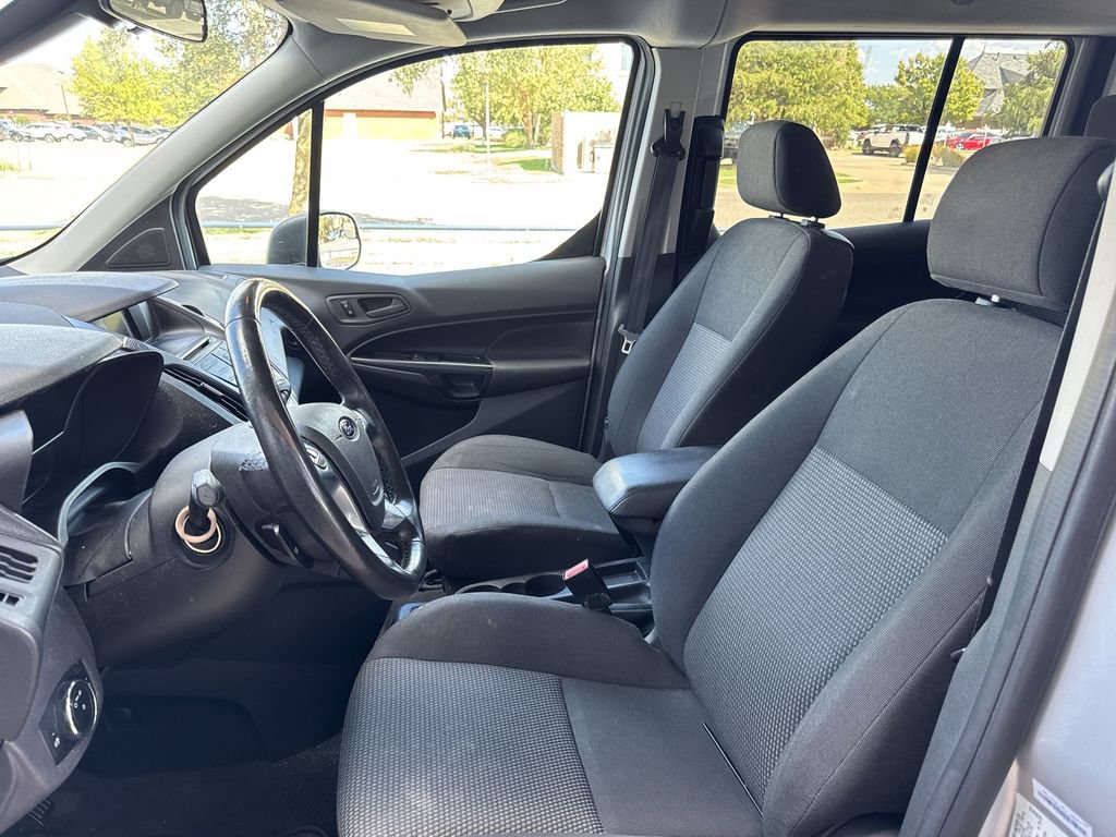 Used 2017 Ford Transit Connect XL FWD image 2