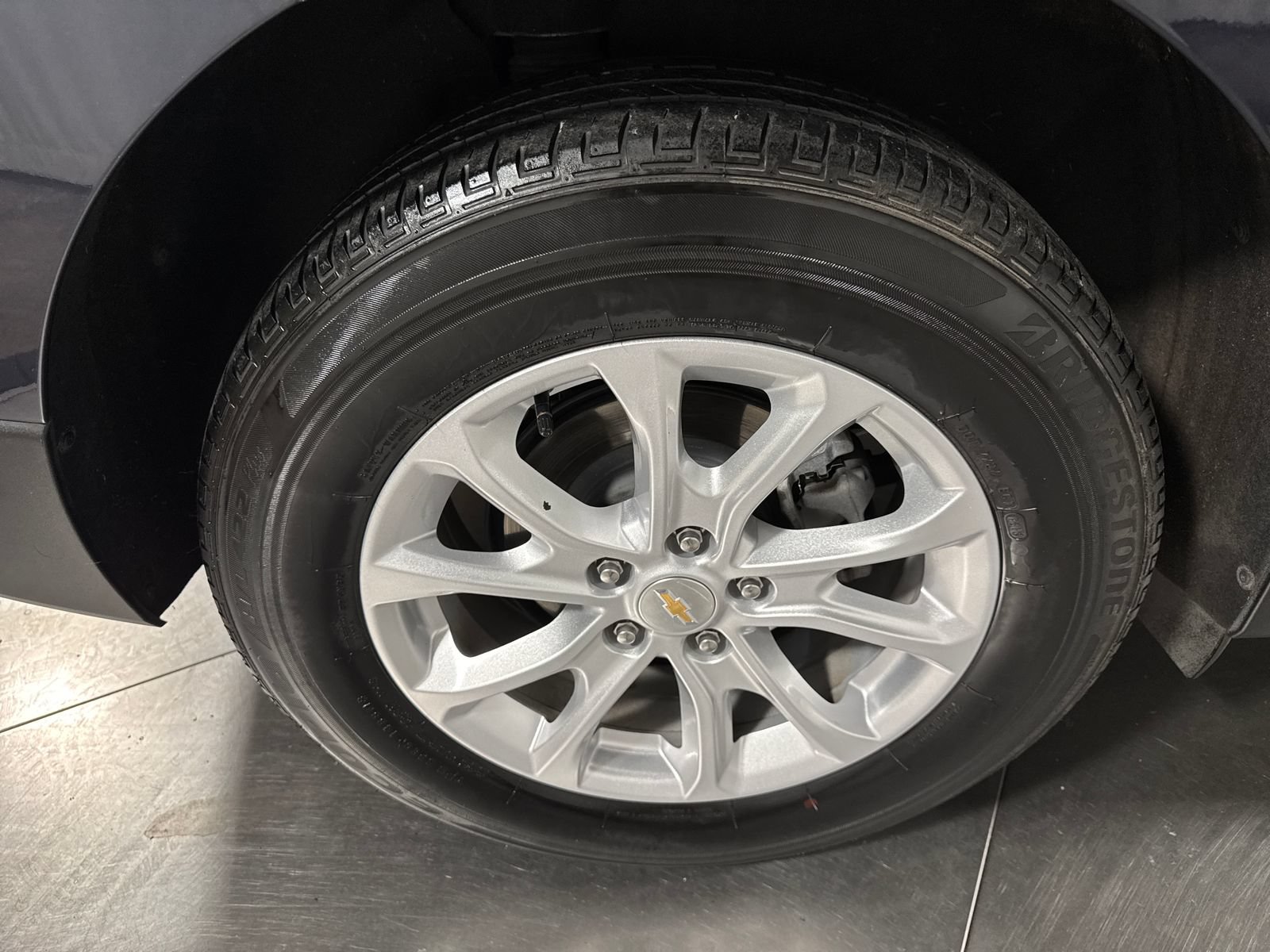 Used 2018 Chevrolet Equinox LT AWD/4WD image 13