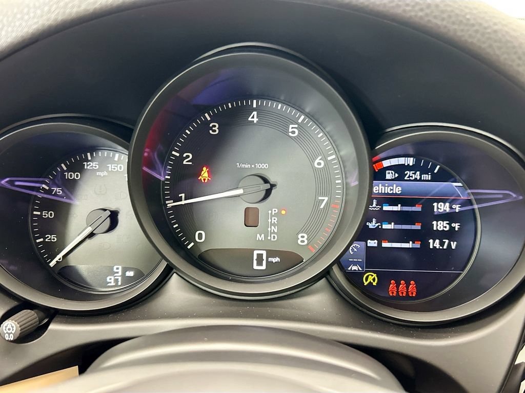 Used 2026 Porsche Macan AWD/4WD image 35