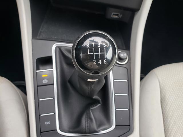 Used 2019 Volkswagen Jetta S w/ Driver Assistance Package image 18